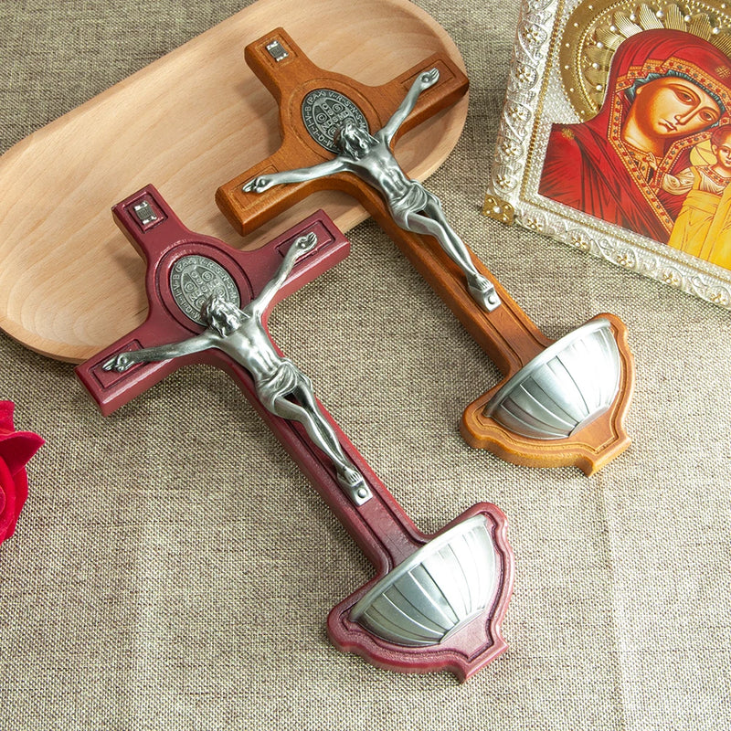 Cruz de Parede com Água Benta